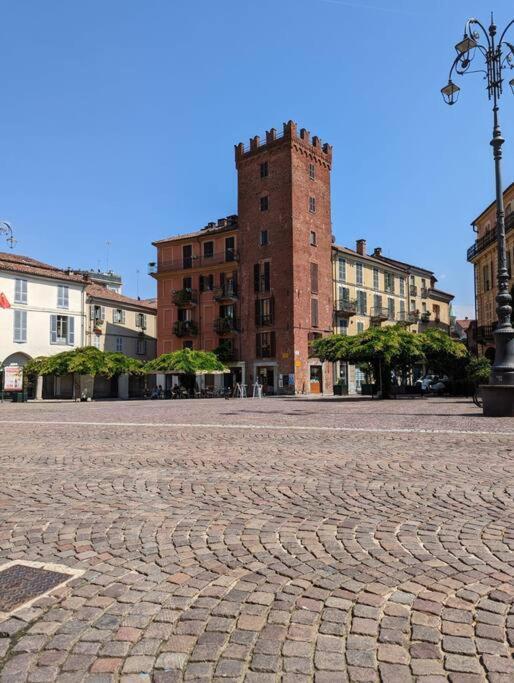 Apartamento Il Ballatoio Di Giulia Asti Exterior foto